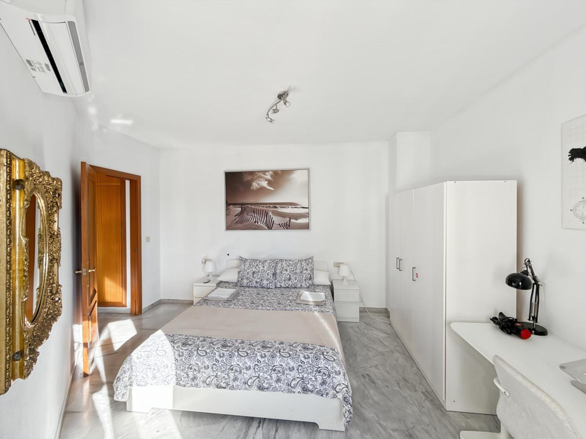 Exclusive Malaga Apartments With Cathedral Views And Auto Check-In Экстерьер фото