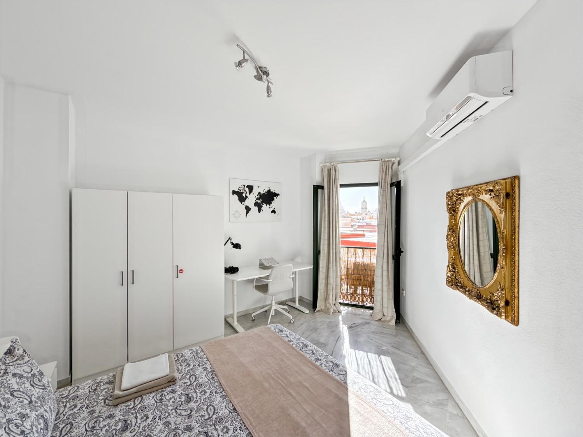 Exclusive Malaga Apartments With Cathedral Views And Auto Check-In Экстерьер фото